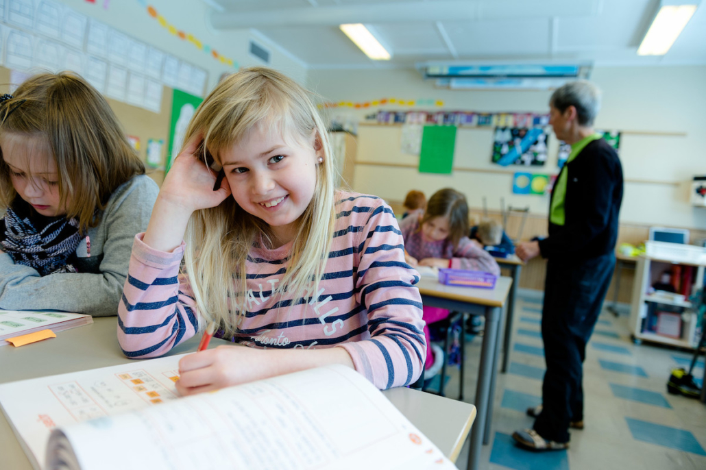 Skoler Og Barnehager Bolyst Land 