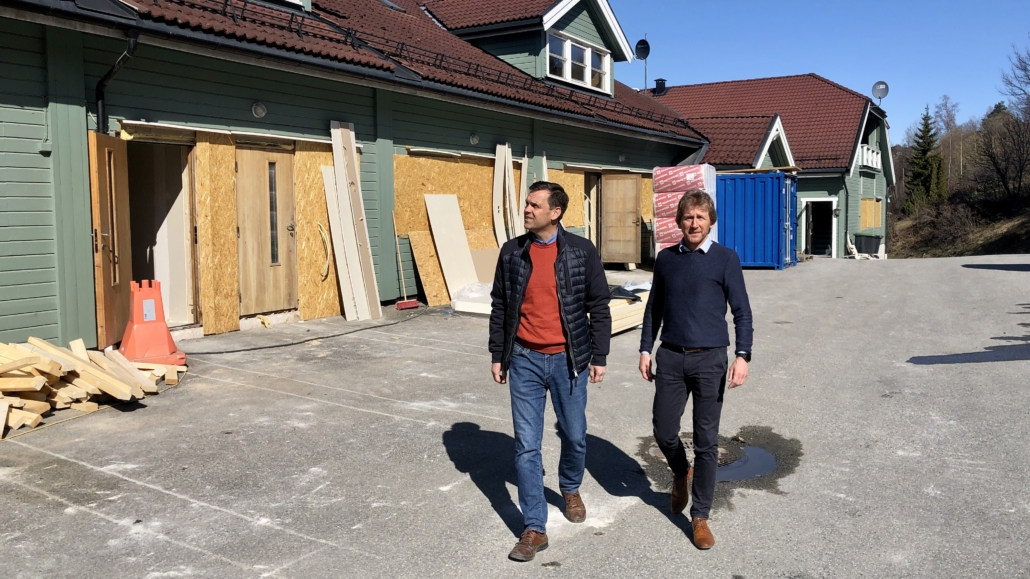 Tomas Skaugrud og Geir Heimdahl mens Centrum Living er under oppføring